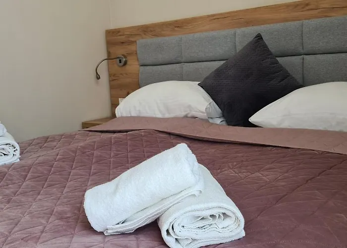 Apartment Czarna Gora 305 3*